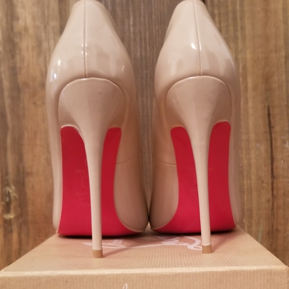 Nude Christian Louboutin Pumps size 40 - Picture 2 of 6